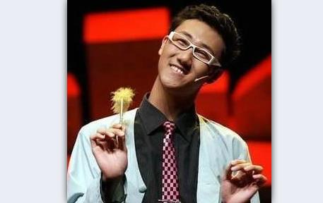 凡人观时尚：自己活的糙，就别骂爱美男人娘