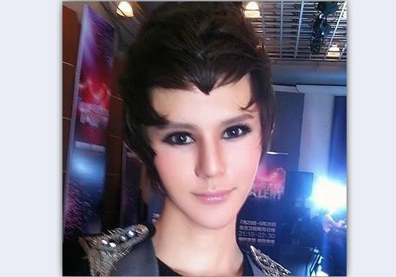 凡人观时尚：自己活的糙，就别骂爱美男人娘