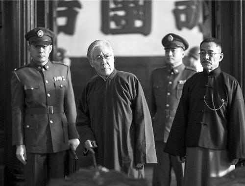 台湾剧迷期待《北平无战事》台媒关注反腐剧情