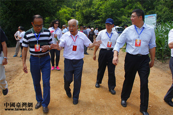 在磐石市红石抗日根据地遗迹，红色讲解员详细讲述杨靖宇在磐石的抗战事迹